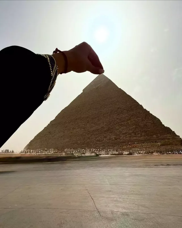 Raksana Misirə getdi