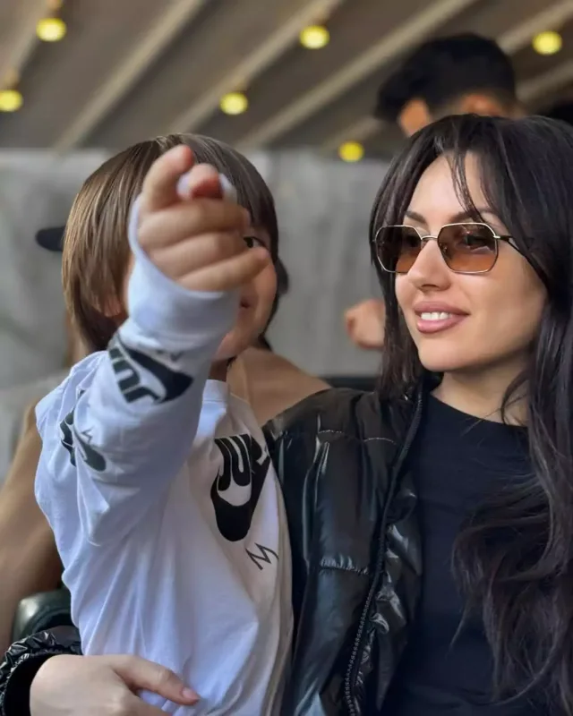 Safuradan kiçik oğlu ilə - Fotolar