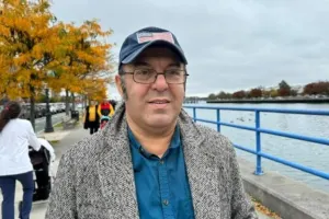 Elariz Xalq artisti ilə arxiv fotosunu paylaşdı