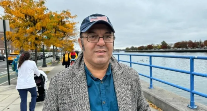 Elariz Xalq artisti ilə arxiv fotosunu paylaşdı