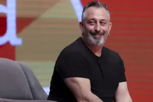 16 milyonluq səhifəsini bağladı!