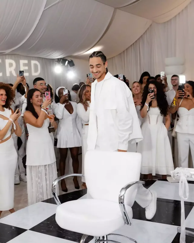 Beyons bacısı oğlu ilə təqdimatda