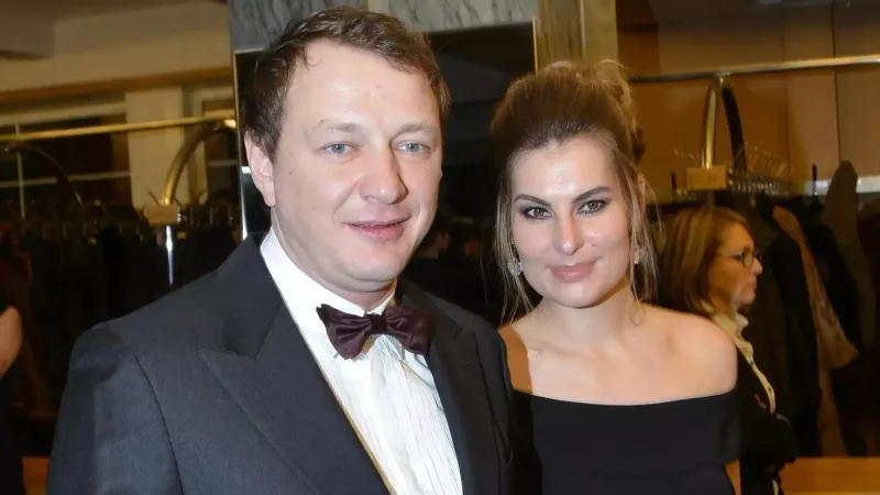 Aparıcının keçmiş xanımı ilə oğlunu ölkədən çıxmasına icazə vermədilər