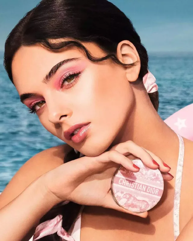 Deva Kassel və Uill Smitin qızı “Dior”un siması oldular
