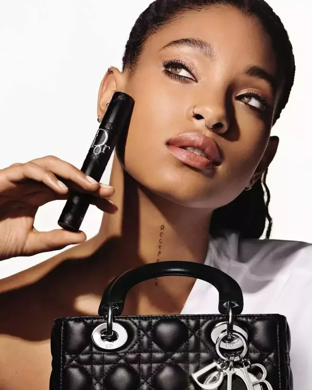 Deva Kassel və Uill Smitin qızı “Dior”un siması oldular