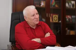 “Heç kim demir ki, ay Əliqismət müəllim, əziyyətiniz olub üstümüzdə, var olun”