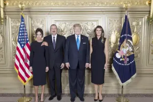 “Sizinlə işləməyi səbirsizliklə gözləyirəm” - Trampdan Əliyevə