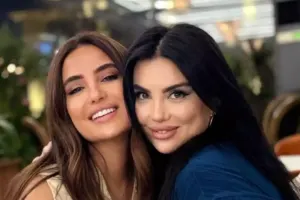 Aydan və Şəhla uşaqlıqdan rəfiqə imiş - Foto