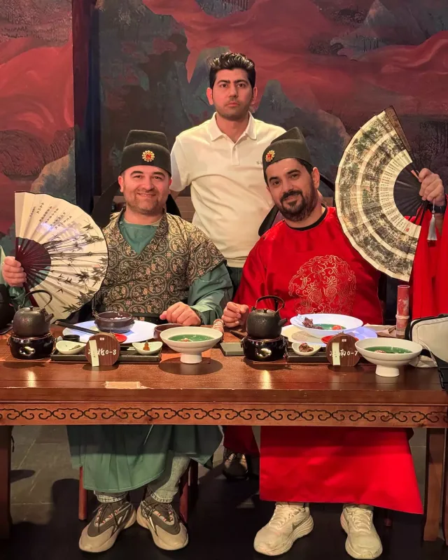İlkinlə Elşənin Çində maraqlı anları