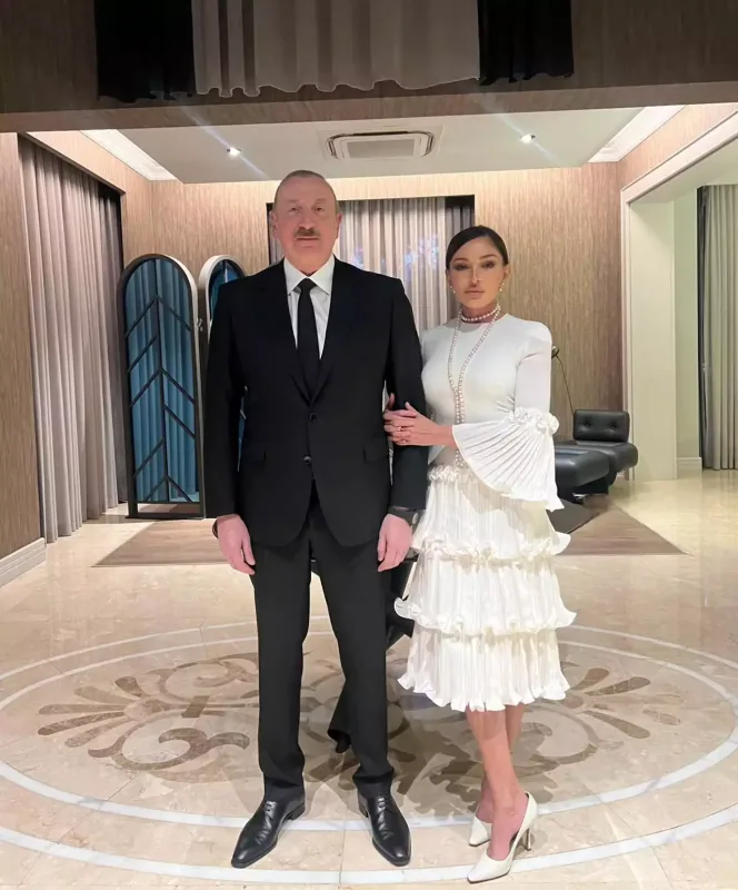 Prezident ailəsi ilə...