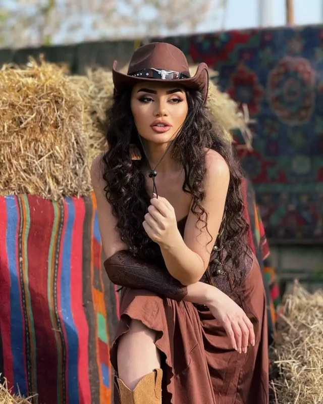 Zeynəbdən özbək müğənni ilə iş birliyi