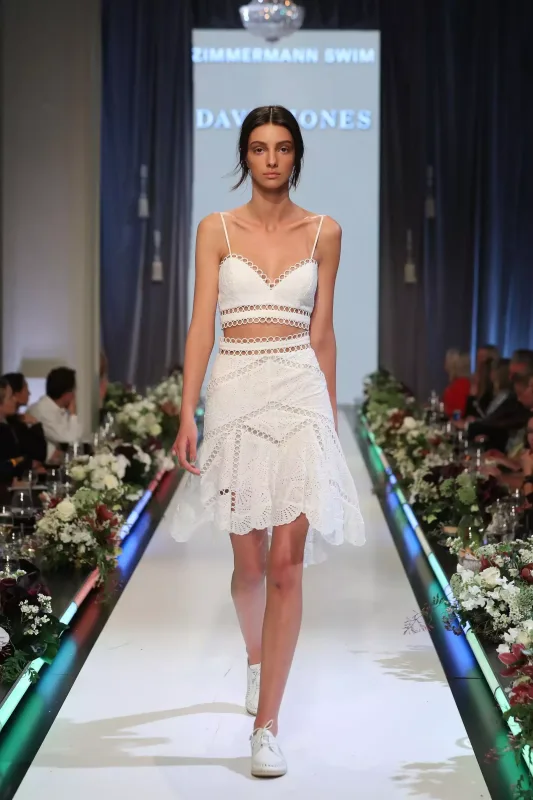 “Versace”nin modeli 27 yaşında vəfat etdi