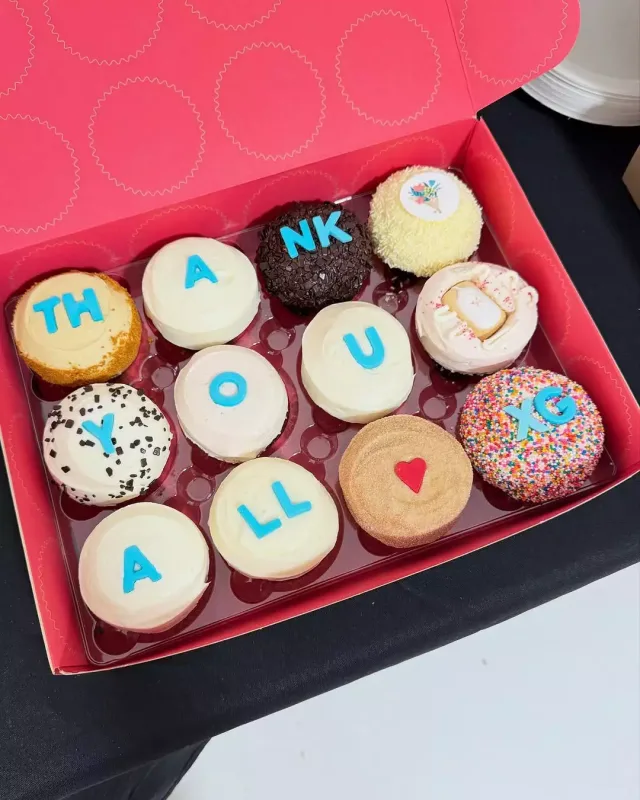 Cici qızının yeni fotolarını paylaşdı