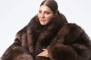 “İlk qazancımla 5 mərtəbəli bina aldım”