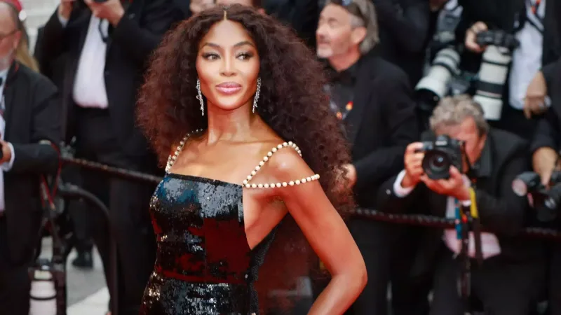 Xeyriyyə fondundan pul oğurlamaqda ittiham olunan Kempbelldən açıqlama!