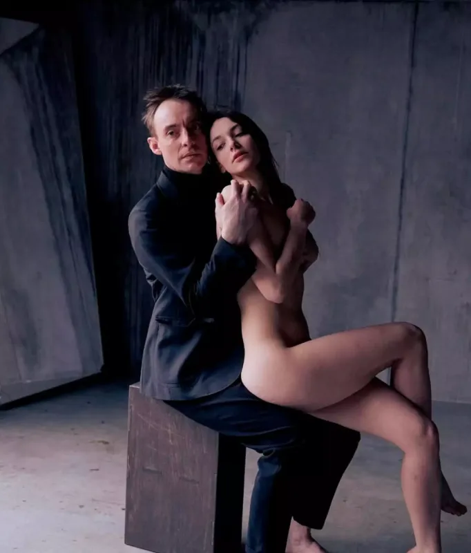 Rusiyalı aktyoru sevgilisi bıçaqladı!