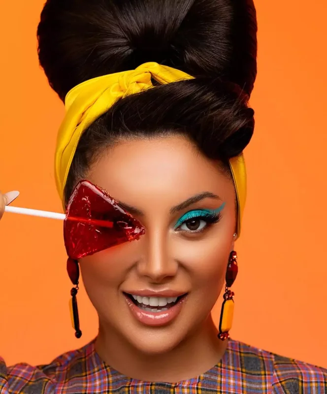 Ayanın retro şəkilləri