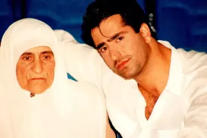 “Heç kim sənin kimi qarşılıqsız sevmir” – Mahsun mərhum anası haqda