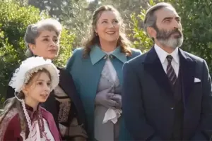 Şakir Paşanın yanan malikanəsindən görüntülər