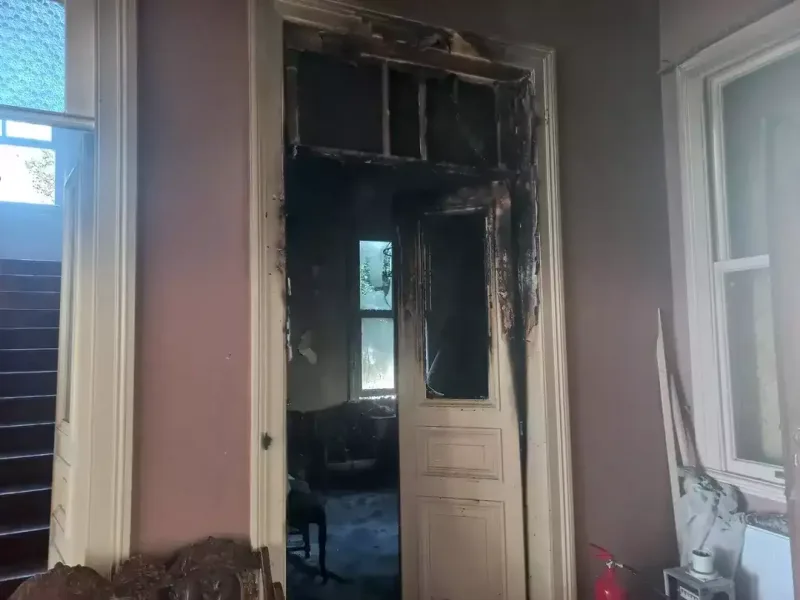 Şakir Paşanın yanan malikanəsindən görüntülər