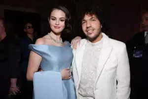 Selenanın nişanlısı “Only Fans” açır