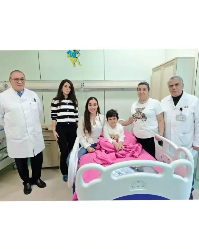 Leyla Əliyeva Uşaq Onkologiya Klinikasında - Fotolar