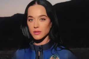 Keti Perri kosmosdakı hərəkətindən peşmandır