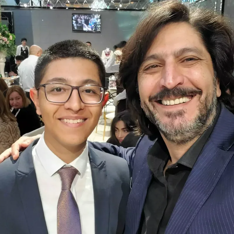 İlqar Mikayıloğlu oğlu və gəlini ilə