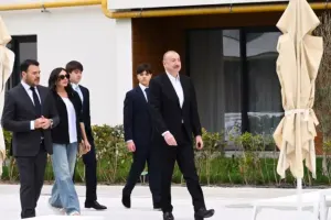 Prezident ailəsi ilə “Sea Breeze”dəki layihələrlə tanış oldu - Fotolar