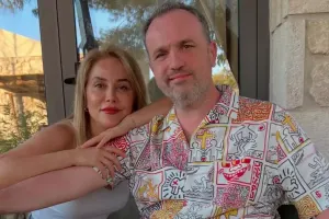 İradədən 16-cı evlilik ildönümü paylaşımı