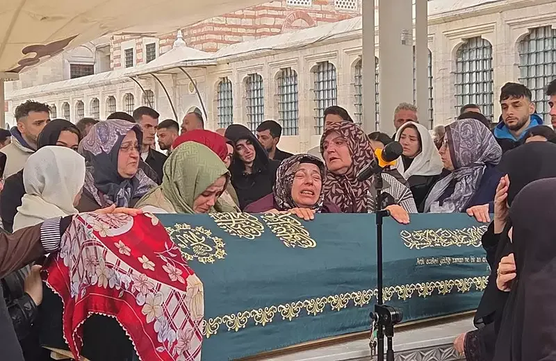 “Yasak Elma”nın aktrisası rəfiqəsini öldürdü
