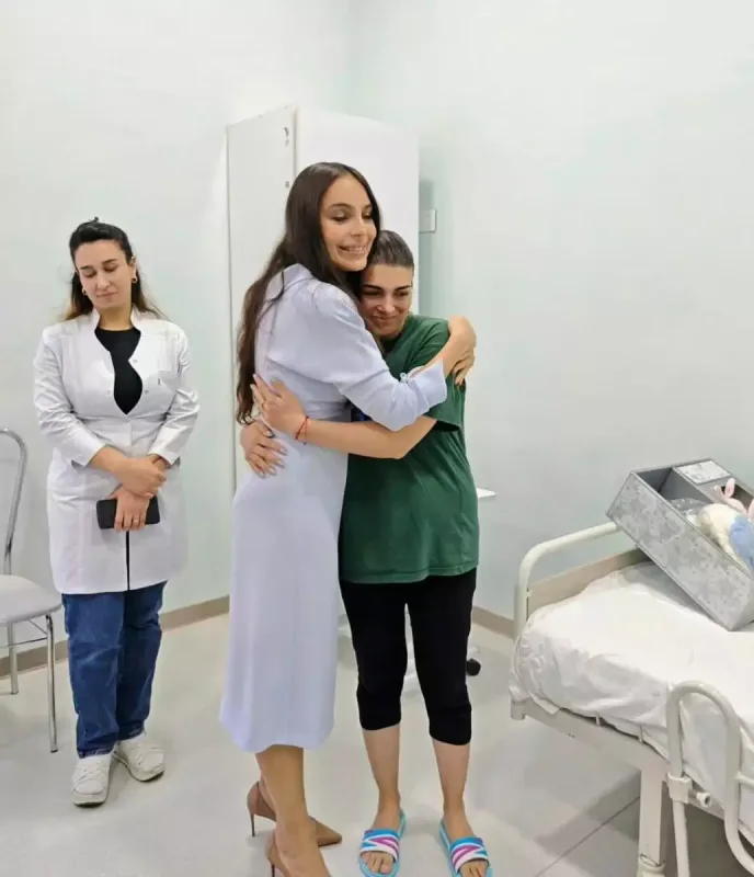 Leyla Əliyeva uşaqları ziyarət etdi