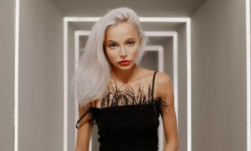 “Səhralıqda çox qızların başına oyun açıblar” - Model Səmra