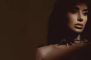 “Servanta qoymağa almısan?”