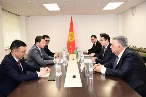 Adil Kərimli Bişkekdə qırğız həmkarı ilə görüşüb