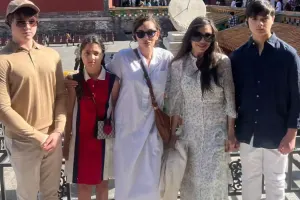 Mehriban xanımın qızı və nəvələri ilə Pekin gəzintisi...