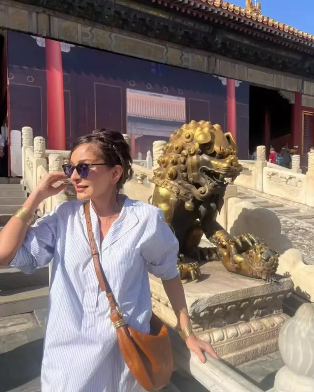 Mehriban xanımın qızı və nəvələri ilə Pekin gəzintisi...