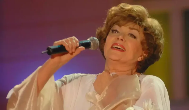 87 yaşlı Xalq artistinin səhhətində ciddi problemlər yaranıb