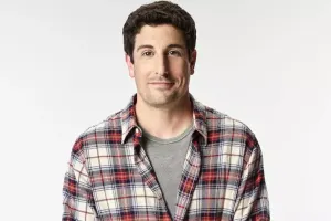 “Amerika piroqu”nun ulduzu bu halı ilə təəccübləndirdi - Foto