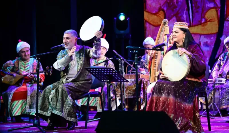 Bişkekdəki "Manas” Milli Teatrında Qədim Musiqi Alətləri Ansamblının konserti keçirilib