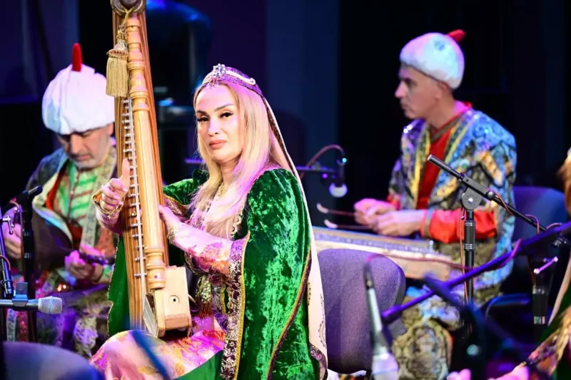 Bişkekdəki "Manas” Milli Teatrında Qədim Musiqi Alətləri Ansamblının konserti keçirilib