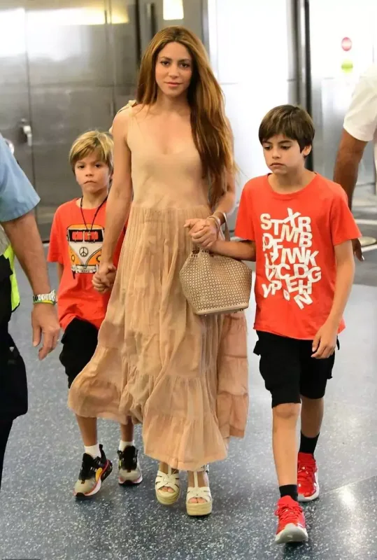 Şakiraya xəyanət edən Pike sevgilisindən ayrılıb?