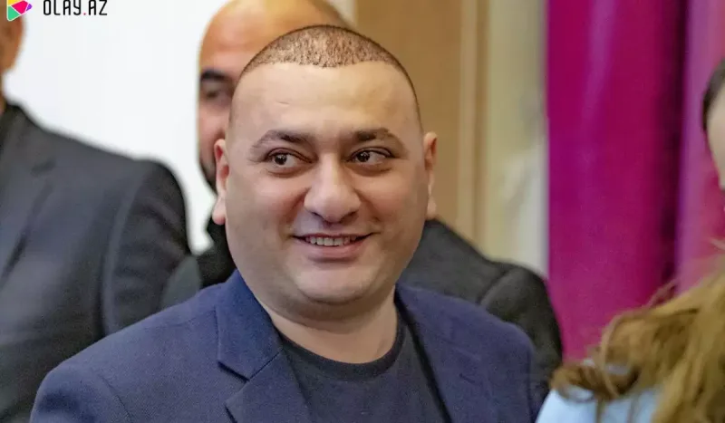 İlkindən qızı ilə paylaşım -  Foto