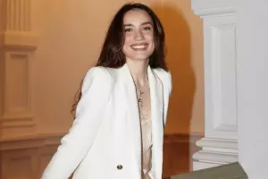 Gizlincə ikinci dəfə ərə getdi - Foto/Video