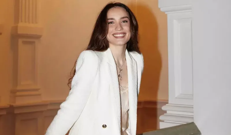 Gizlincə ikinci dəfə ərə getdi - Foto/Video