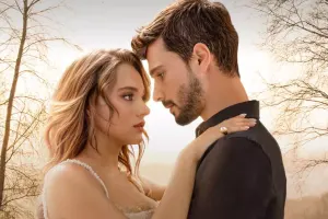 Baş rol olduğu layihədən ayrılır