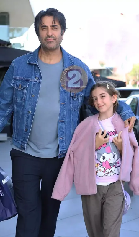 Mahsun qızı ilə görüntüləndi