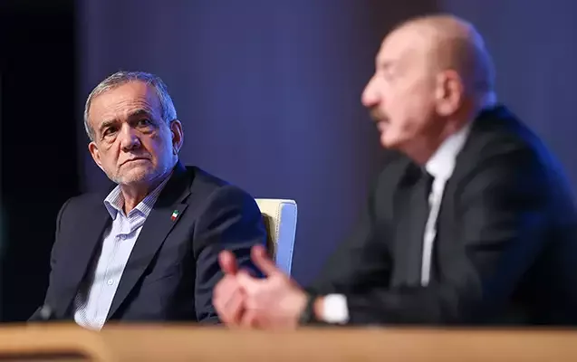 Pezeşkian Bakıda Şəhriyarın şeirini oxudu - Video