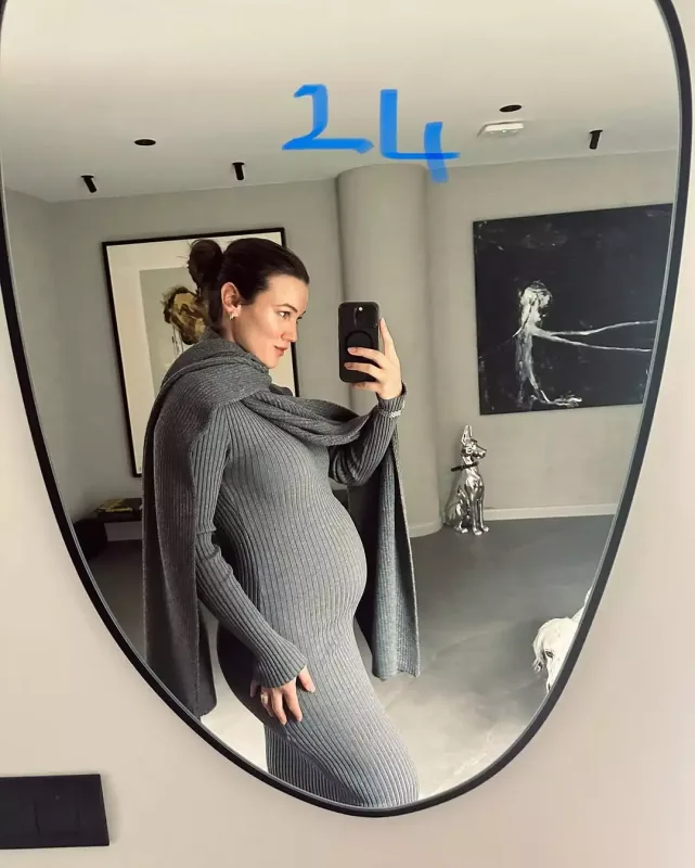 Kaan və Pınardan oğulları ilə ilk şəkil!