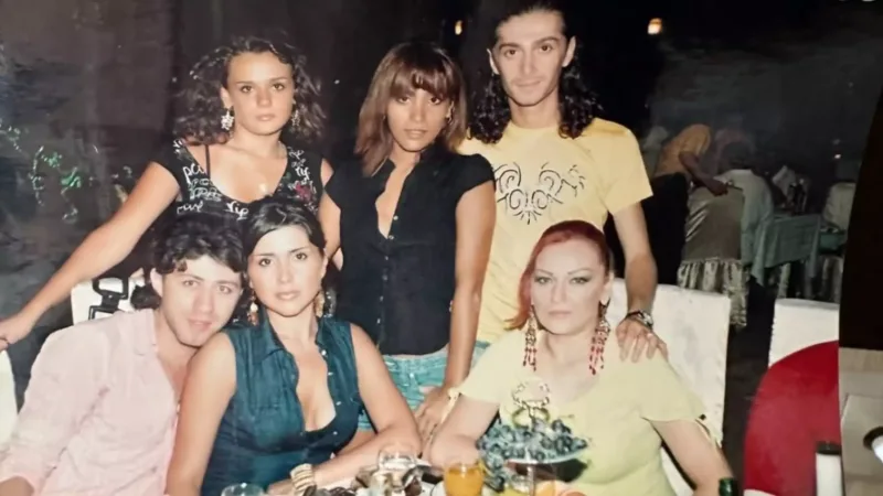 Röya Ayxan arxiv şəkillərini paylaşdı